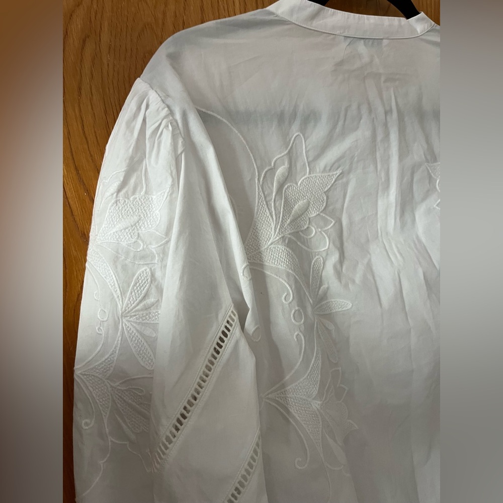 Amour Vert Angelique white embroidered button down collarless poplin blouse XL - Picture 11 of 13
